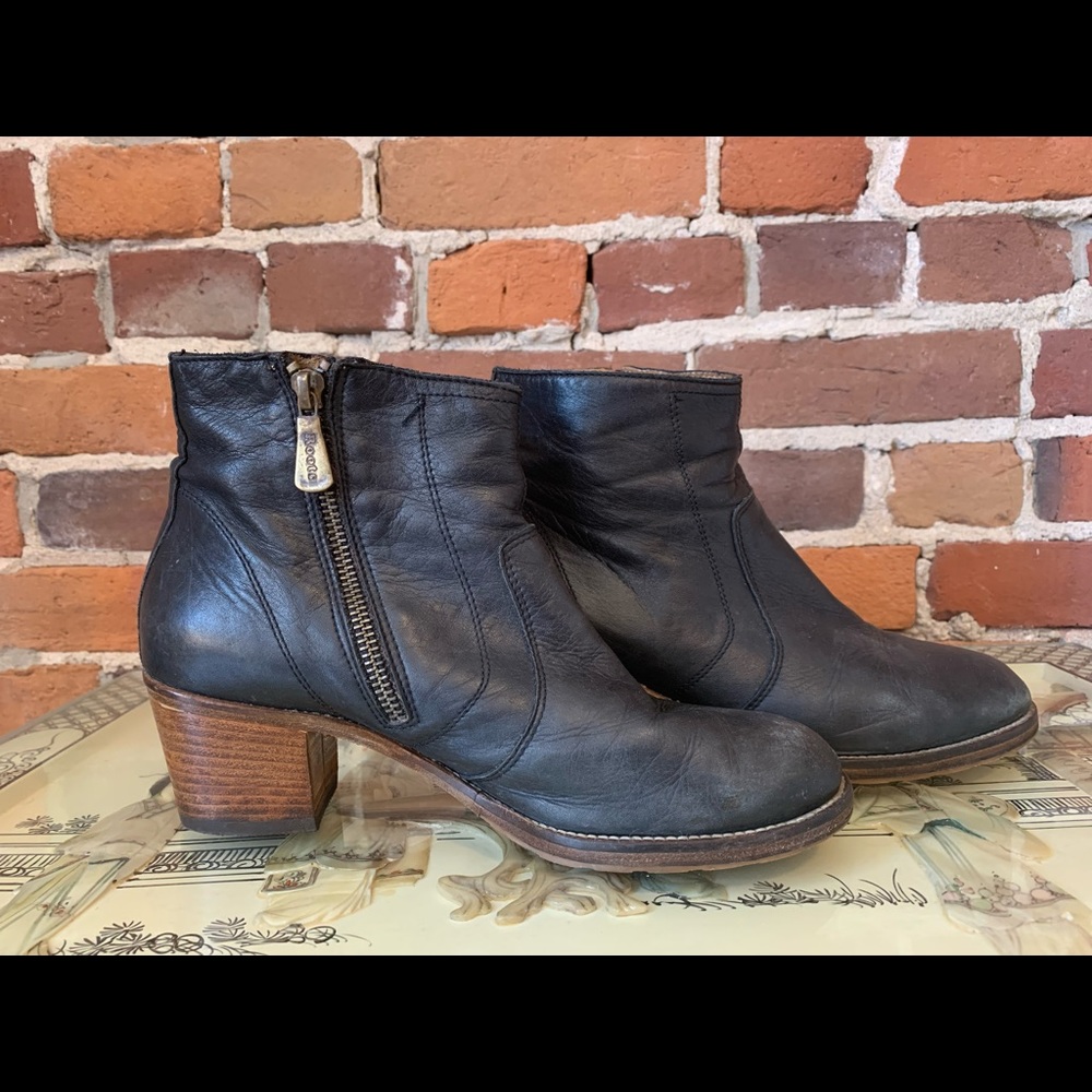 Roots Leather Ankle Boot 38